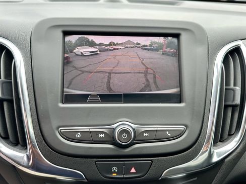 Used 2023 Chevrolet Equinox LT image 14