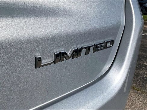 Used 2025 Jeep Compass Limited AWD/4WD image 28