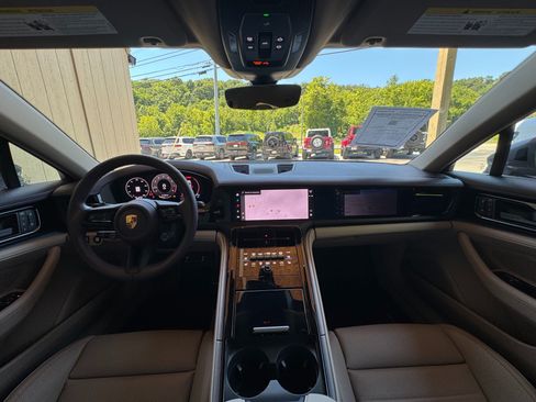 Used 2025 Porsche Panamera 4 AWD/4WD image 49