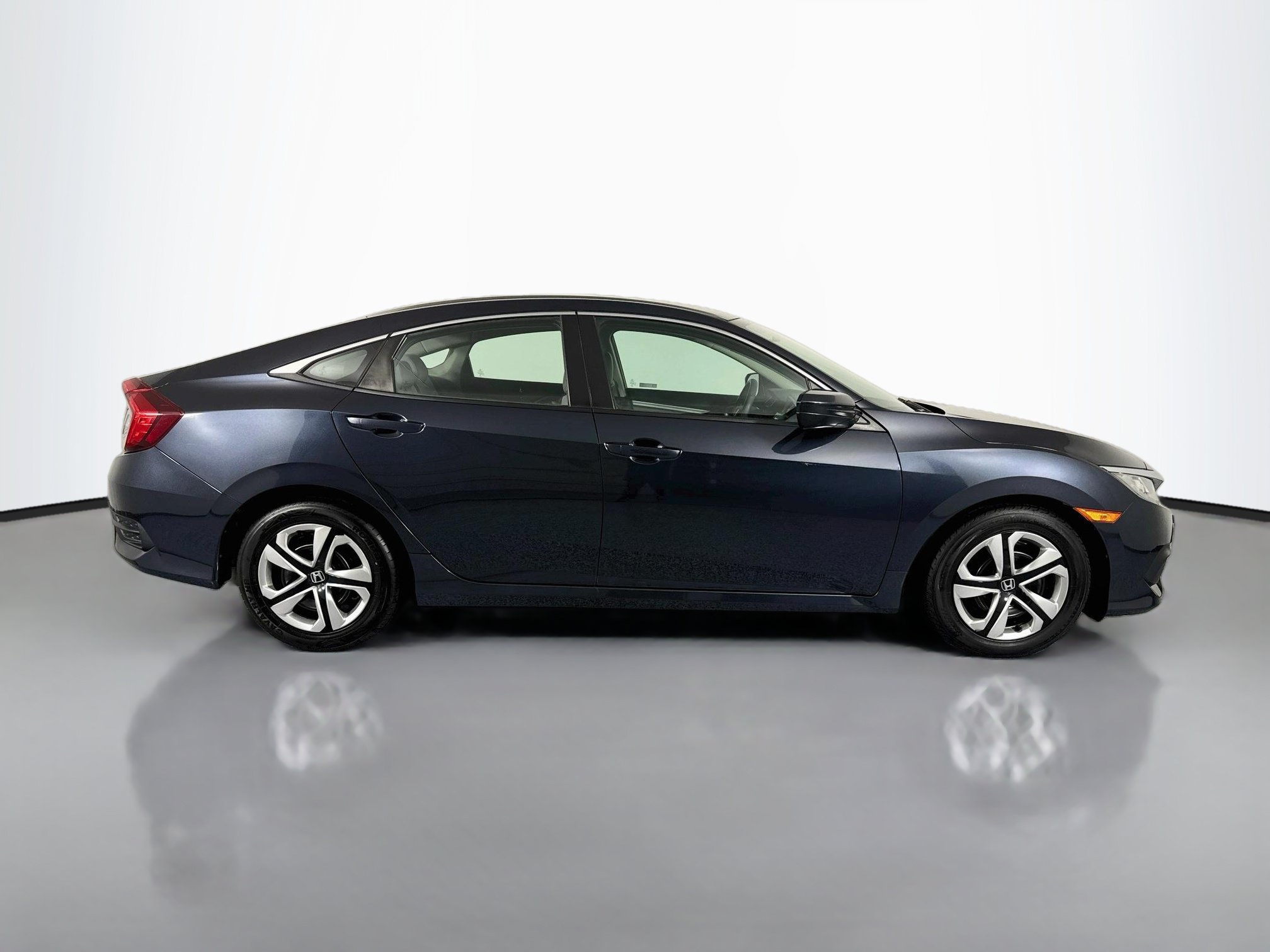 Certified 2018 Honda Civic LX image 4