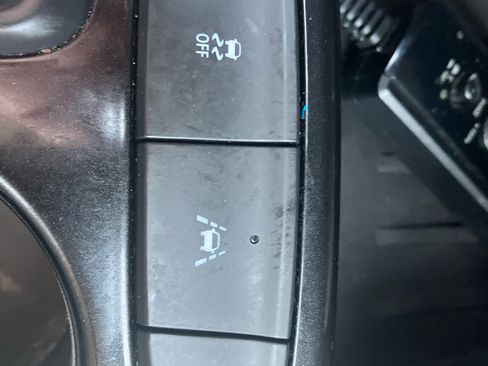 Used 2021 Chevrolet TrailBlazer LT w/ Convenience Package FWD image 28