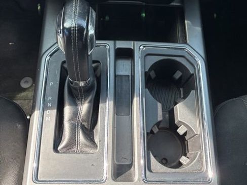 Used 2017 Ford F150 XLT w/ Equipment Group 302A Luxury image 19