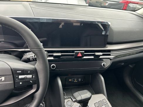 New 2026 Kia Sportage EX w/ EX Panorama Roof Package image 22