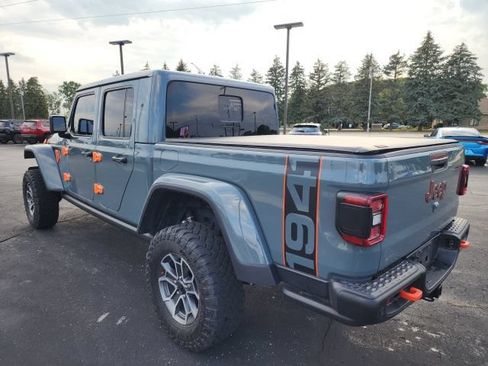 Certified 2025 Jeep Gladiator Mojave AWD/4WD image 3