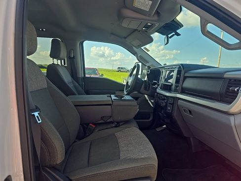 Used 2024 Ford F250 XLT image 23