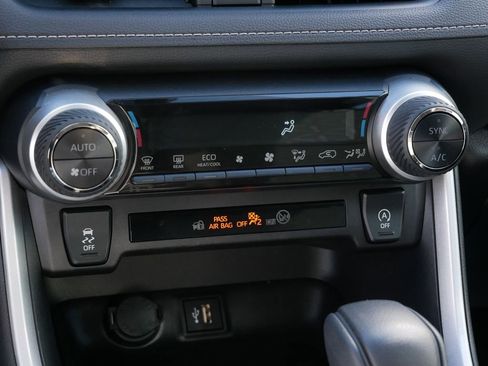 Certified 2025 Toyota RAV4 XLE AWD/4WD image 19