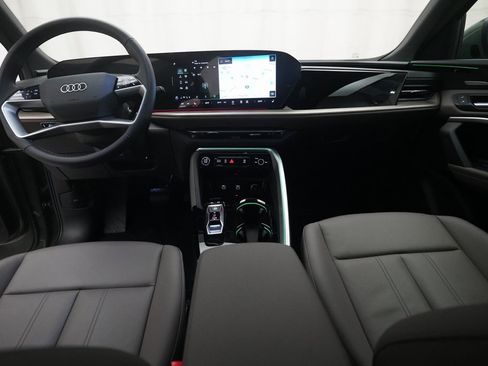 Used 2025 Audi Q5 Premium Plus w/ Premium Plus image 20