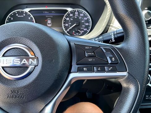 Used 2025 Nissan Sentra SV FWD image 24