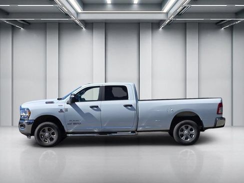 Used 2024 RAM 3500 Big Horn AWD/4WD image 7