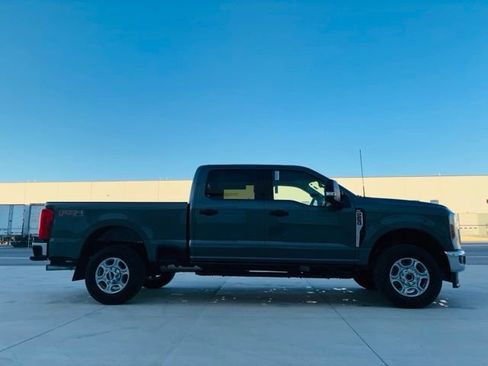 New 2026 Ford F250 XLT w/ FX4 Off-Road Package image 6