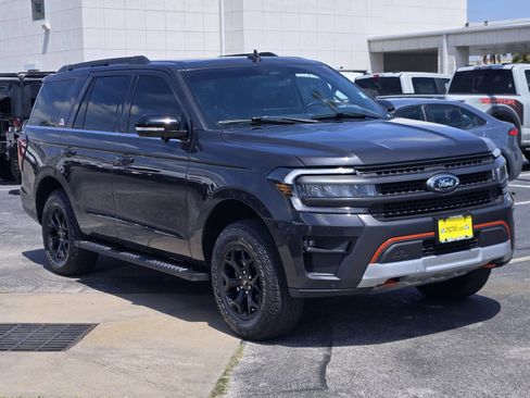 Used 2022 Ford Expedition Timberline AWD/4WD image 3