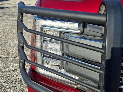 Certified 2019 Ford F250 Platinum w/ Platinum Ultimate Package AWD/4WD image 8