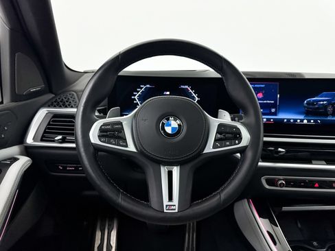 Used 2024 BMW X5 M60i AWD/4WD image 4