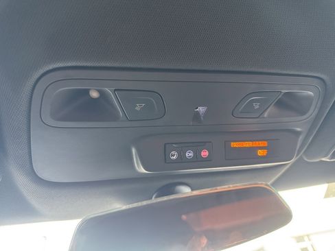 Used 2019 Chevrolet Camaro LT w/ RS Package image 16