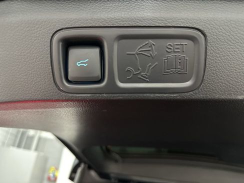 Used 2024 Ford Expedition Limited AWD/4WD image 38