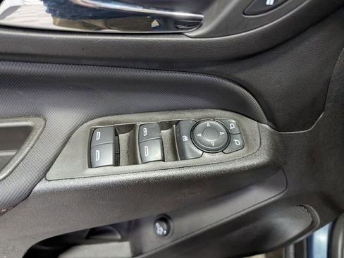 Used 2024 Chevrolet Equinox RS FWD image 13