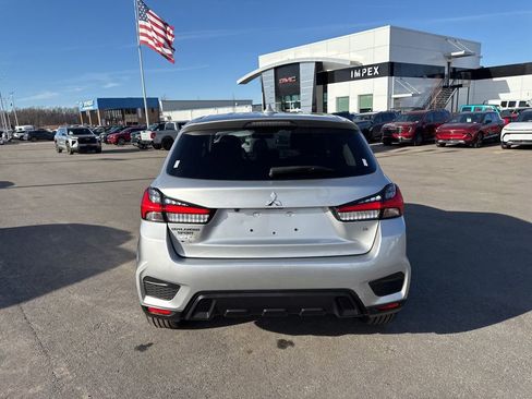 Used 2023 Mitsubishi Outlander Sport ES image 4