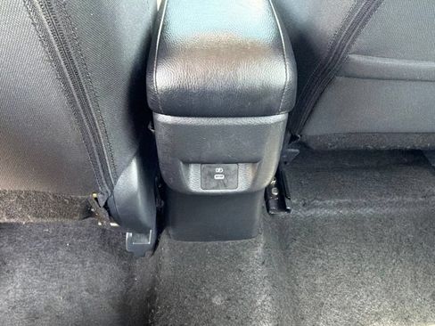 Used 2024 Nissan Versa SV FWD image 17
