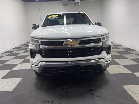 Used 2025 Chevrolet Silverado 1500 LT image 7