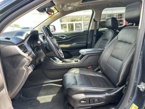 Used 2019 GMC Acadia Denali w/ Technology Package AWD/4WD image 35