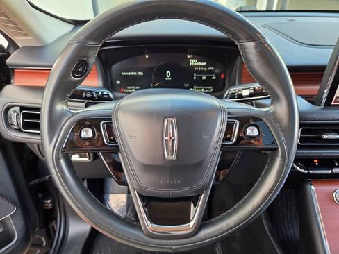 Used 2023 Lincoln Aviator Reserve AWD/4WD image 36