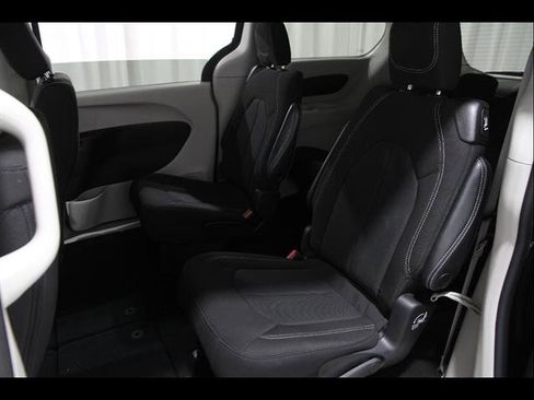 Used 2023 Chrysler Voyager LX FWD image 19