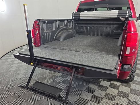 Used 2018 Ford F150 Platinum w/ Equipment Group 701A Luxury image 13