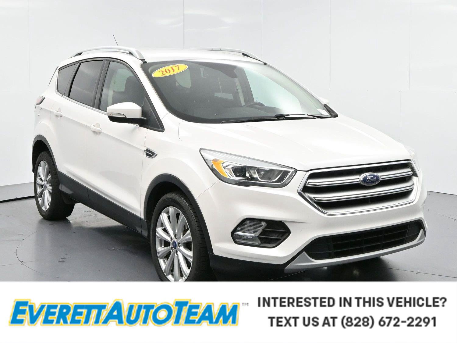 Used 2017 Ford Escape Titanium FWD image 1