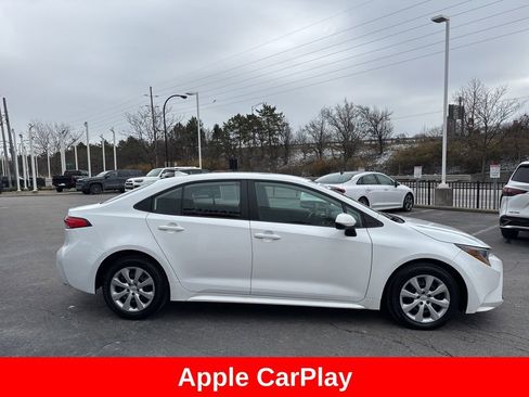 Certified 2025 Toyota Corolla LE image 9