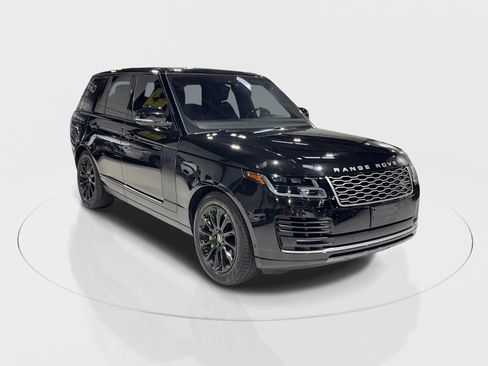 Used 2020 Land Rover Range Rover HSE image 2