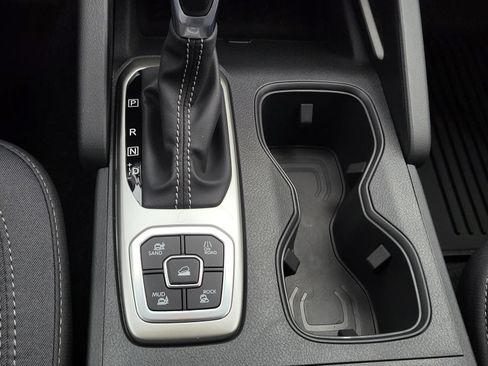 New 2026 Nissan Frontier SV w/ All-Weather Content Package AWD/4WD image 23