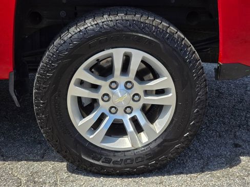 Used 2018 Chevrolet Silverado 1500 LT w/ All Star Edition RWD image 23
