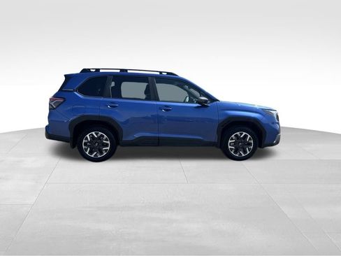 Used 2026 Subaru Forester Premium AWD/4WD image 9