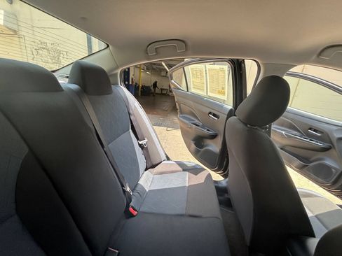 Used 2025 Nissan Versa SV FWD image 32