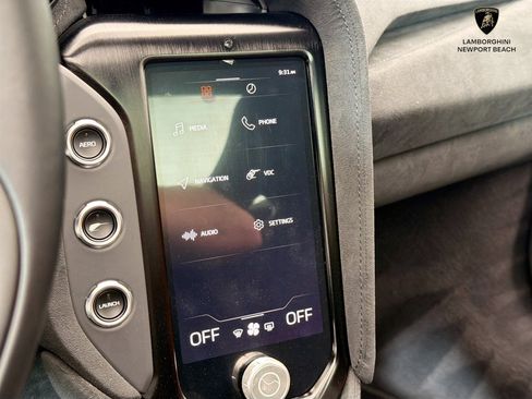 Used 2024 McLaren 750S RWD image 64