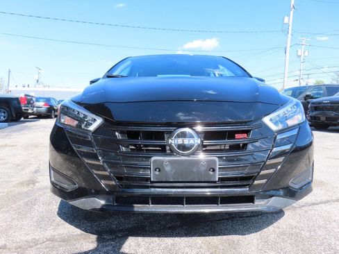 Used 2024 Nissan Versa SR FWD image 5