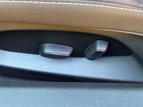 Used 2024 Chevrolet Corvette Stingray image 12