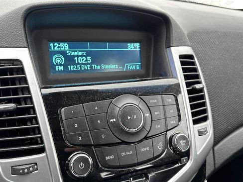 Used 2016 Chevrolet Cruze LT image 24