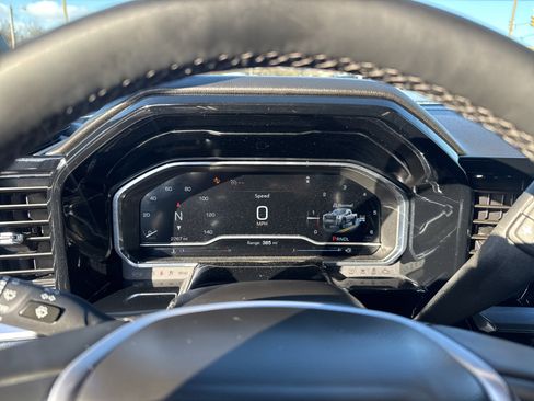 Used 2025 GMC Sierra 2500 SLE w/ SLE Value Package; image 20