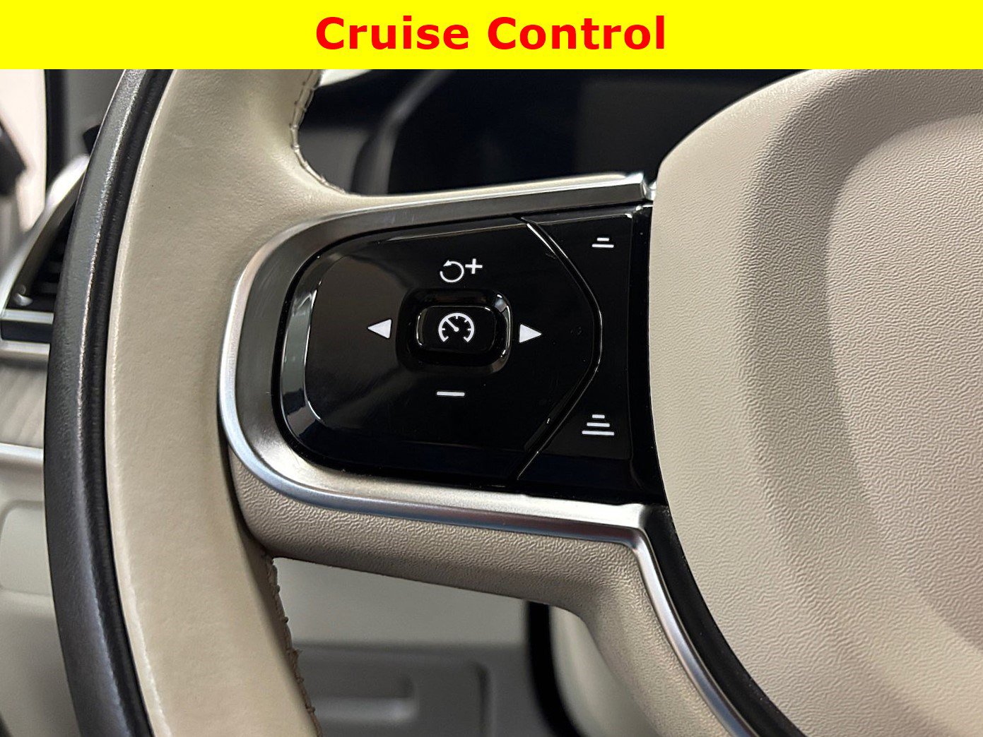 Used 2023 Volvo XC90 T8 Ultimate w/ Protection Package Premier AWD/4WD image 38