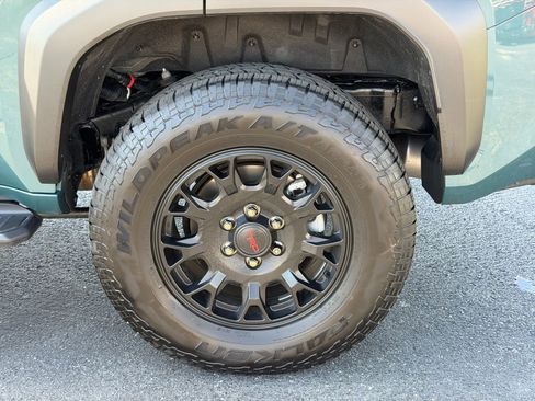 Used 2025 Toyota 4Runner TRD Off-Road Premium image 39