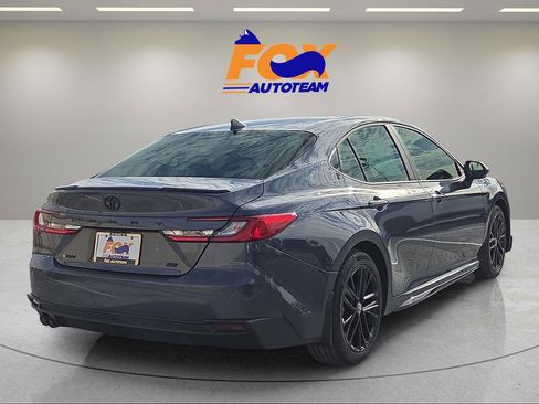 New 2026 Toyota Camry SE FWD image 4