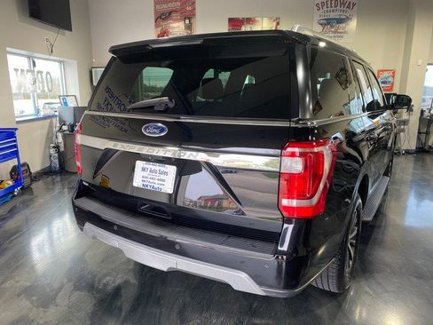 Used 2021 Ford Expedition XLT image 10