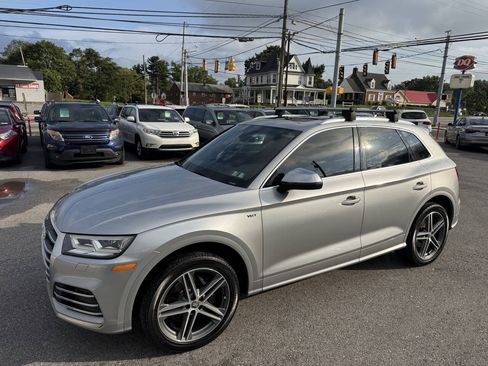 Used 2018 Audi SQ5 Premium Plus w/ Winter Wheel & Tire Package AWD/4WD image 1