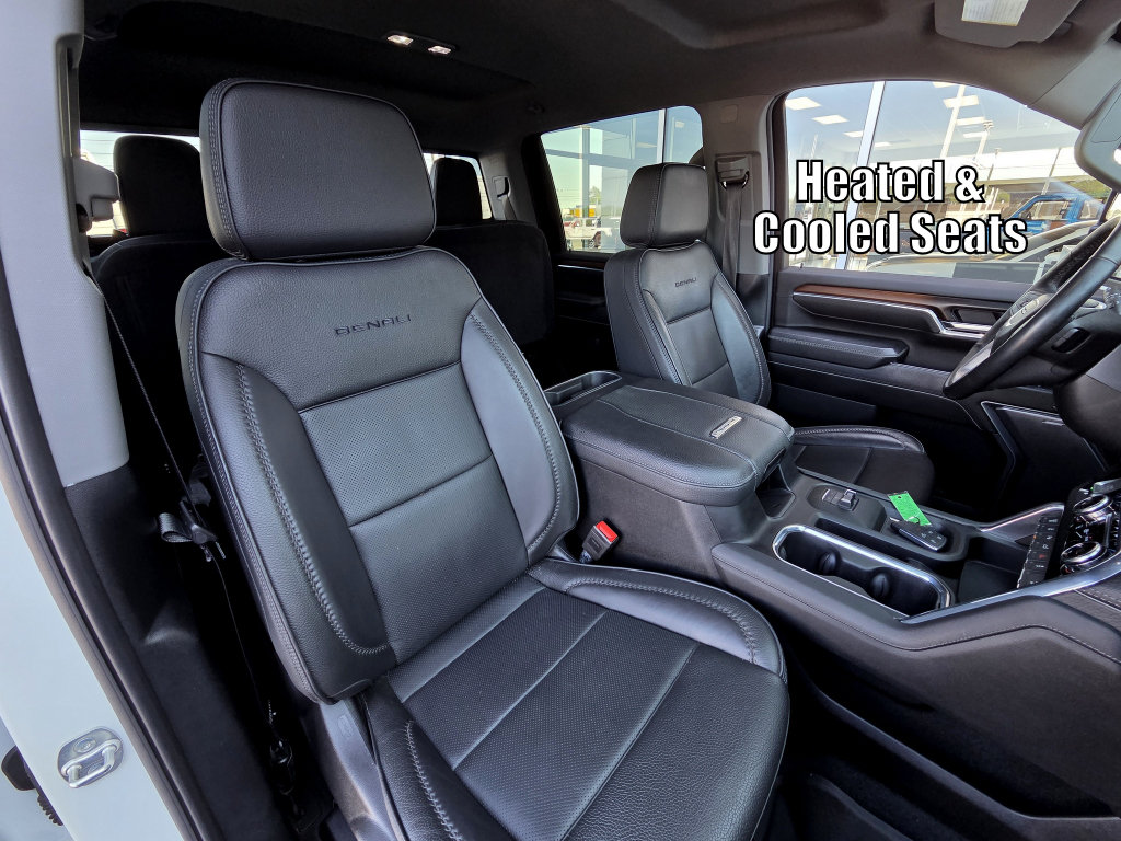 Used 2025 GMC Sierra 2500 Denali w/ Max Trailering Package AWD/4WD image 4