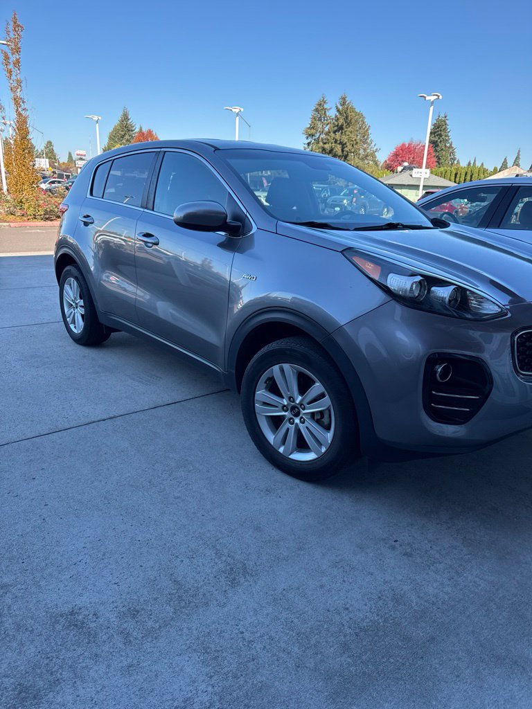 Used 2019 Kia Sportage LX AWD/4WD image 2