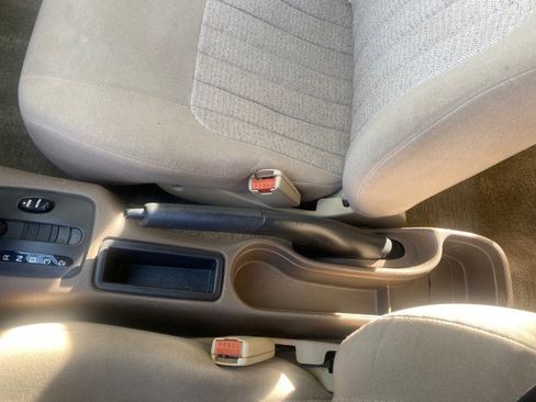 Used 1995 Saturn S-Series SL1 image 63