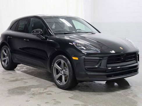 New 2026 Porsche Macan AWD/4WD image 13