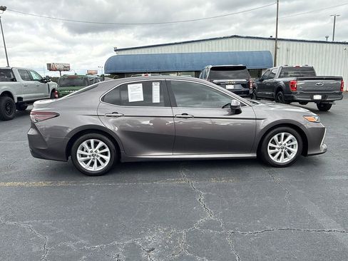 Used 2023 Toyota Camry LE image 2