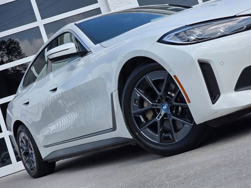 Used 2023 BMW i4 eDrive35 w/ Premium Package RWD image 12
